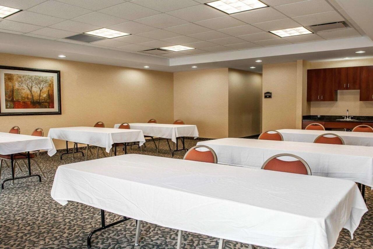 Comfort Suites Near Indianapolis Airport Exteriér fotografie